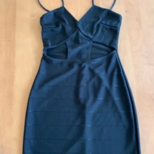 Black bodycon dress